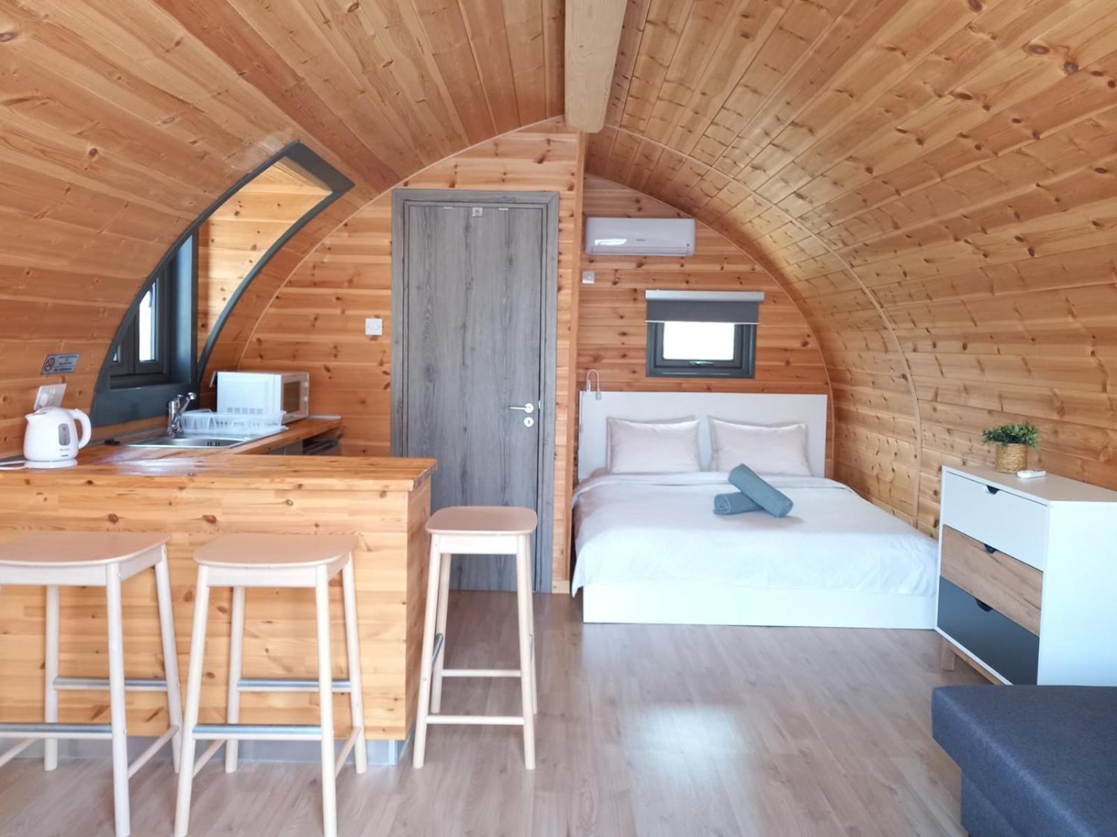 Glamping Pod Hotell Prodromi Eksteriør bilde